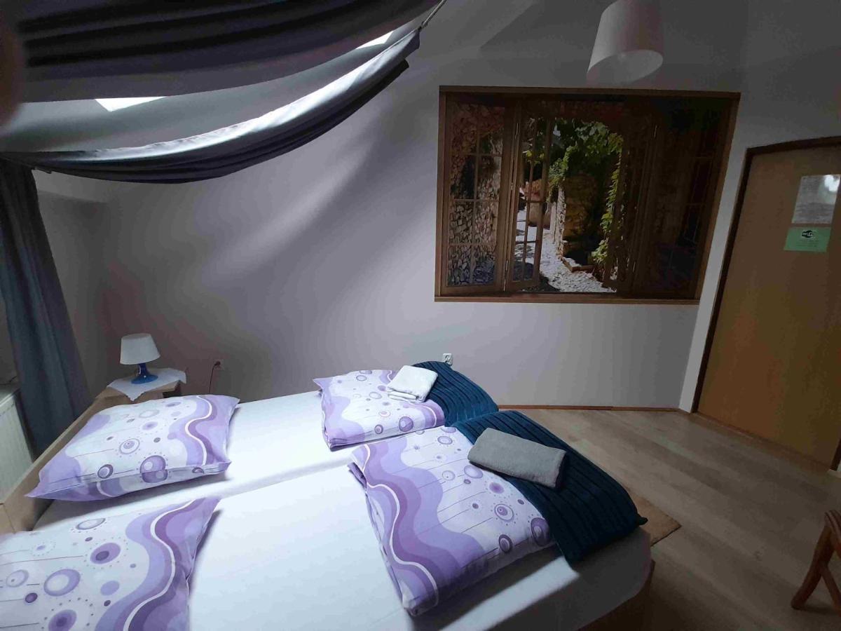 Double Room Private Bathroom
